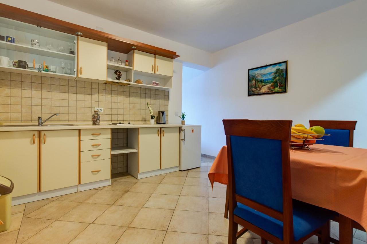 Apartments Vesna Tivat Eksteriør bilde