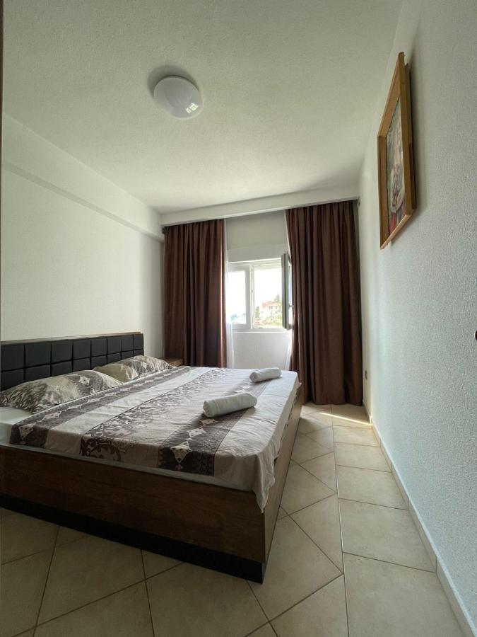 Apartments Vesna Tivat Eksteriør bilde
