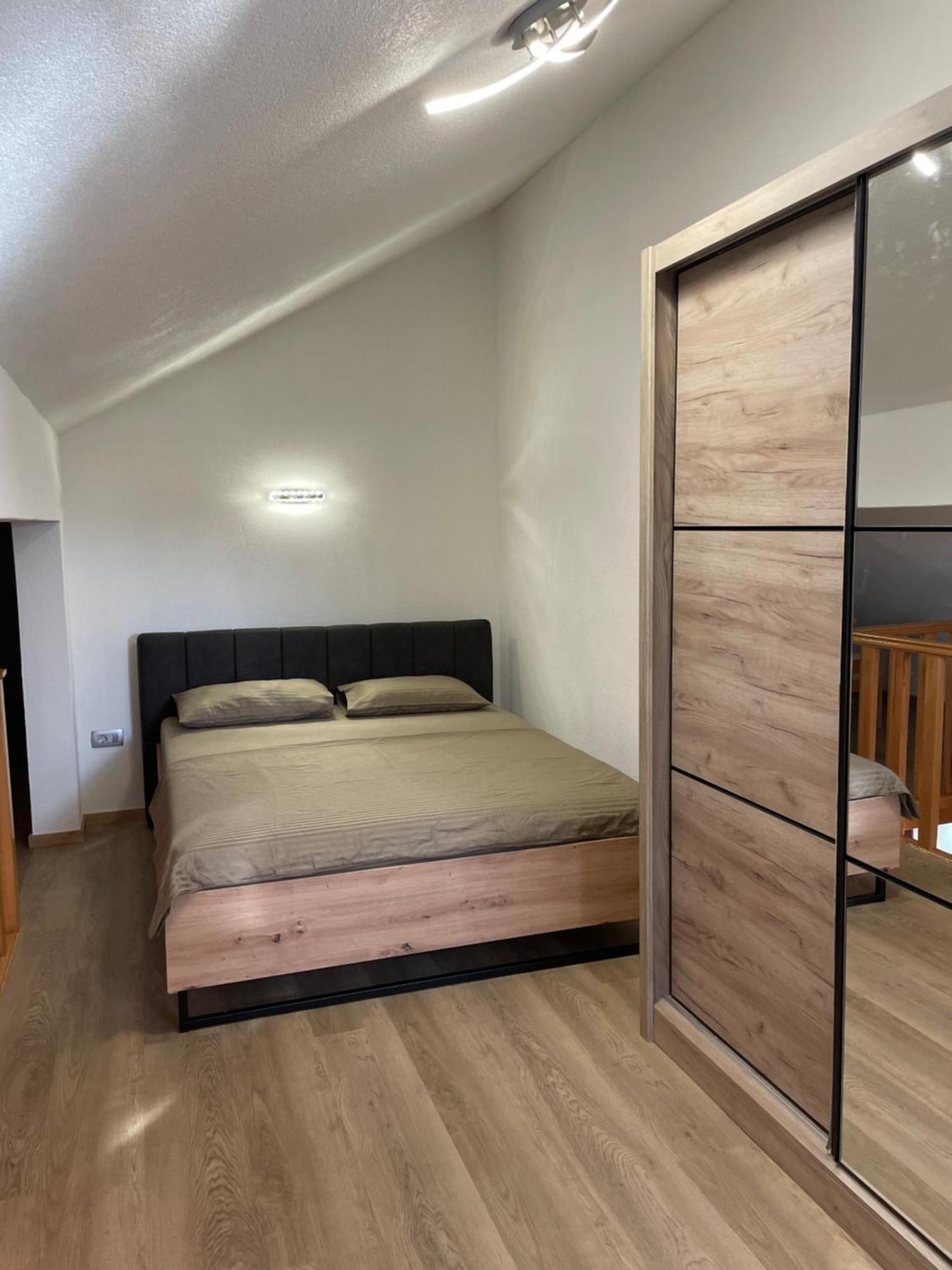 Apartments Vesna Tivat Eksteriør bilde
