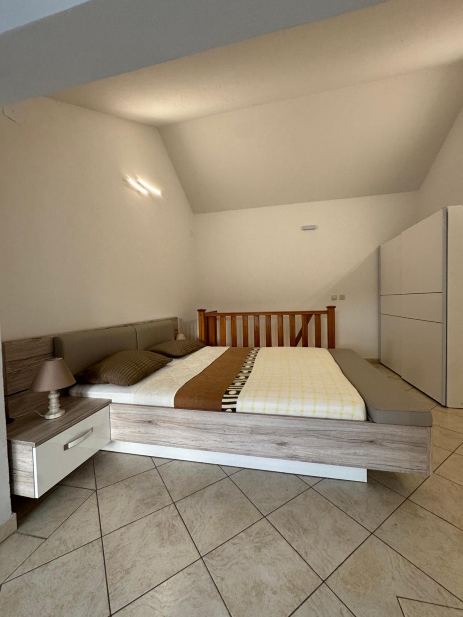 Apartments Vesna Tivat Eksteriør bilde